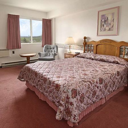 Hotel Ramada Limited Dawson Creek Zimmer foto
